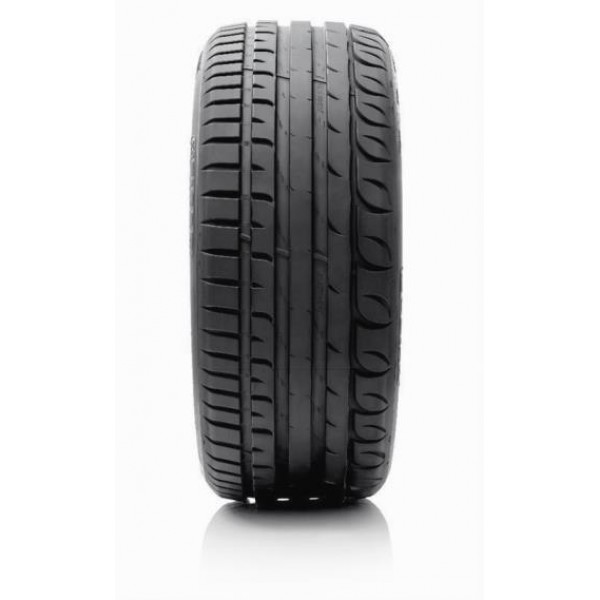 Kormoran ULTRA HIGH PERFORMANCE 215/45R18 93Y