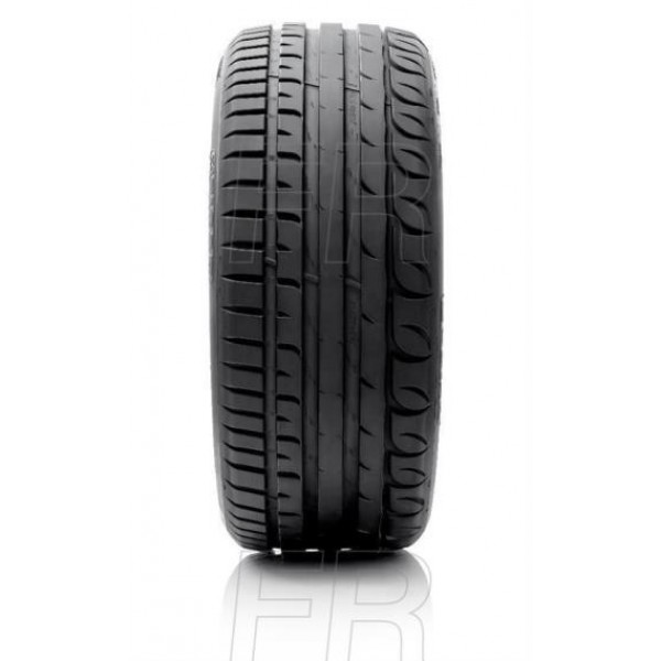 Kormoran ULTRA HIGH PERFORMANCE 235/45R18 98Y