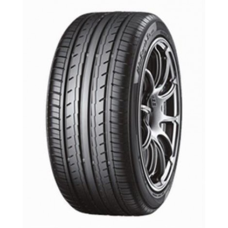 Yokohama BLUEARTH-ES ES32 215/50R17 95V